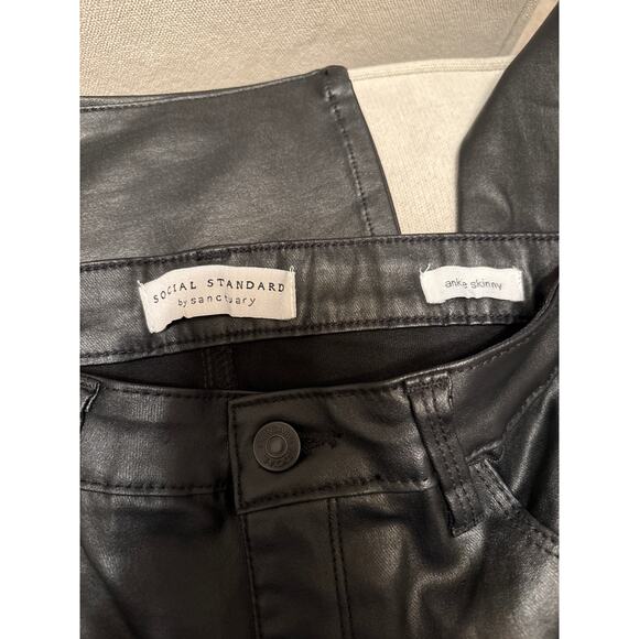 Social Standard by Sanctuary Faux Leather Ankle Skinny Pants Size 8 - Picture 3 of 11